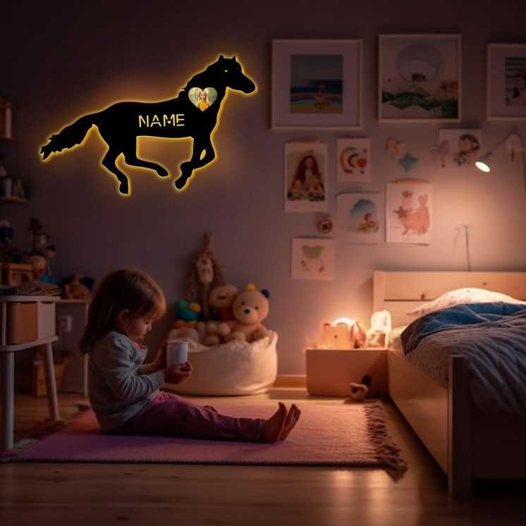 LEON FOLIEN Rennpferd Tier Pferd Mit Foto auf Holz gedruckt personalisiert Name - Geschenke (Optional) Beleuchtung Wand Lampe