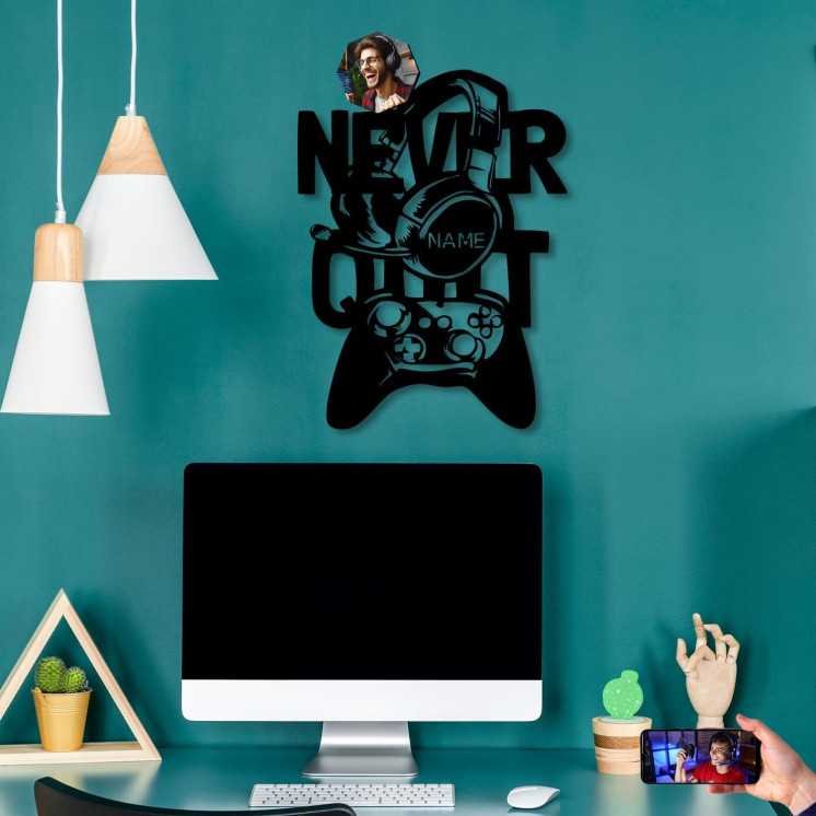 NEVER QUIT Mit Foto auf Holz gedruckt Gaming Schild - Gamer Geschenkidee personalisiert Mit Name Zimmer (Optional) Led